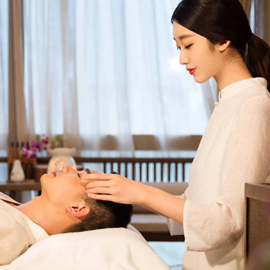 南京建邺Yayu养生馆秉持“客户至上”的服务理念