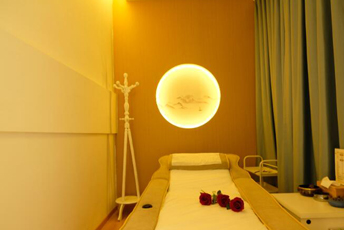 南京建邺日式指压的寂静美学：在按压中听见雪落的声音